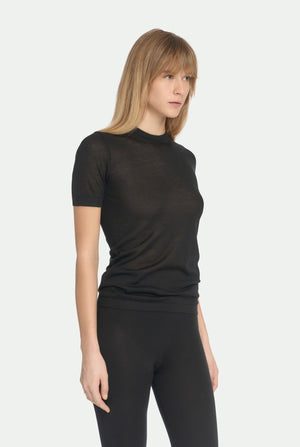 Crew neck in luxury cashmere