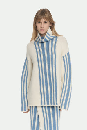 Turtle neck sweater with inlay in virgin wool and silk