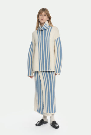 Turtle neck sweater with inlay in virgin wool and silk