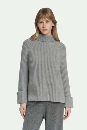 Raglan ribbed turtle neck in luxury cashmere