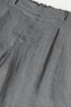 Linen Bermuda shorts